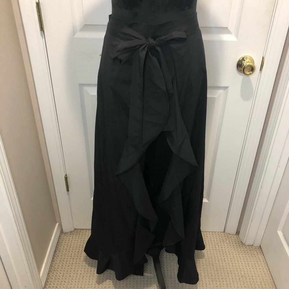 NWT Black flutter pants with skirt overlay XXL